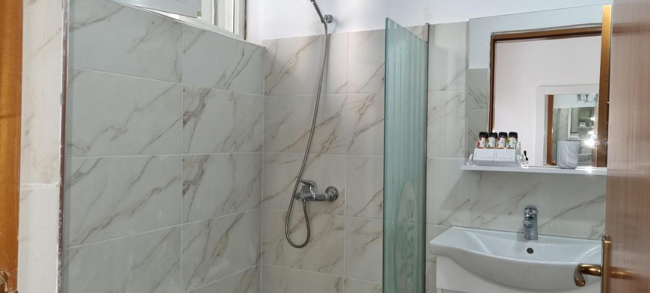 Green Villa Vlore Luaran gambar